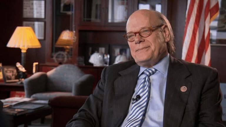 El congresista de Tennessee Steve Cohen presenta un proyecto de ley de salario mínimo de $ 15