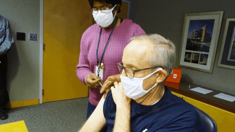 Funcionarios de salud dicen que el objetivo es vacunar a 700.000 en el condado de Shelby para agosto