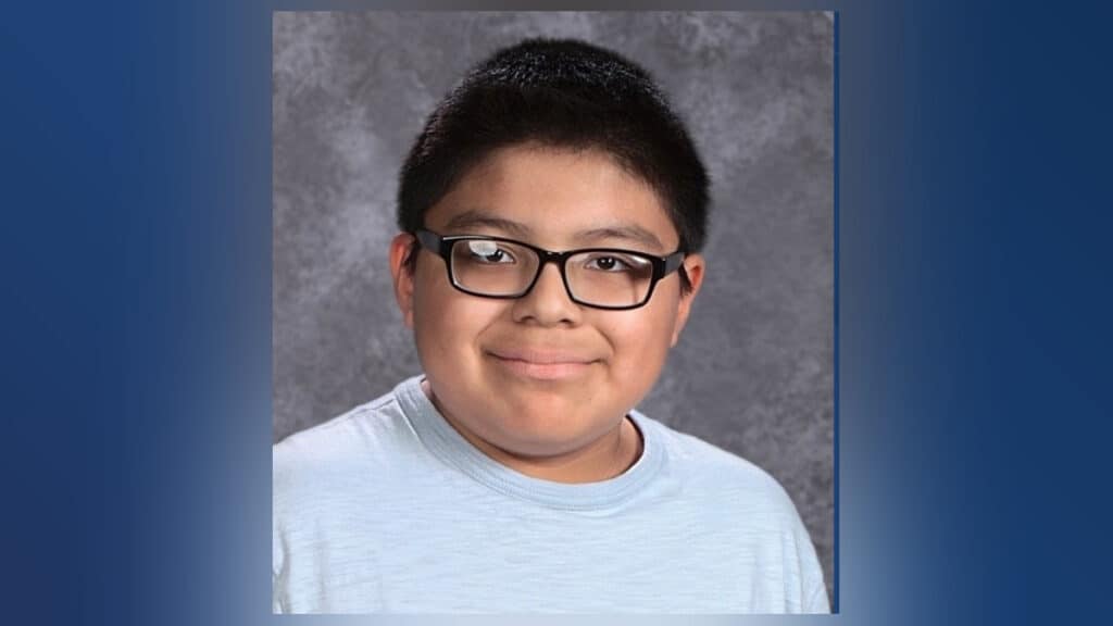Pareja de Tennessee acusada de matar a niño de 14 años fue arrestada en Mississippi Nin%CC%83o de 14 an%CC%83os
