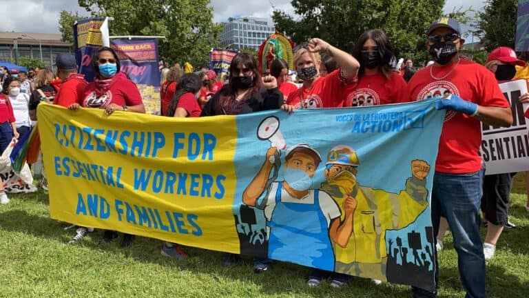 Cámara de Representantes aprueba el plan de medidas sociales de Biden, que incluye una reforma migratoria