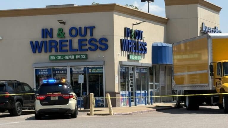 Operativo de múltiples agencias policiales en tiendas de Memphis genera temor en la comunidad