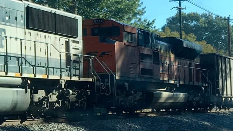 Hombre muere tras ser impactado por un tren en Olive Branch, Mississippi at Memphis Noticias | 5 Hombre muere tras ser impactado por un tren en Olive Branch, Mississippi