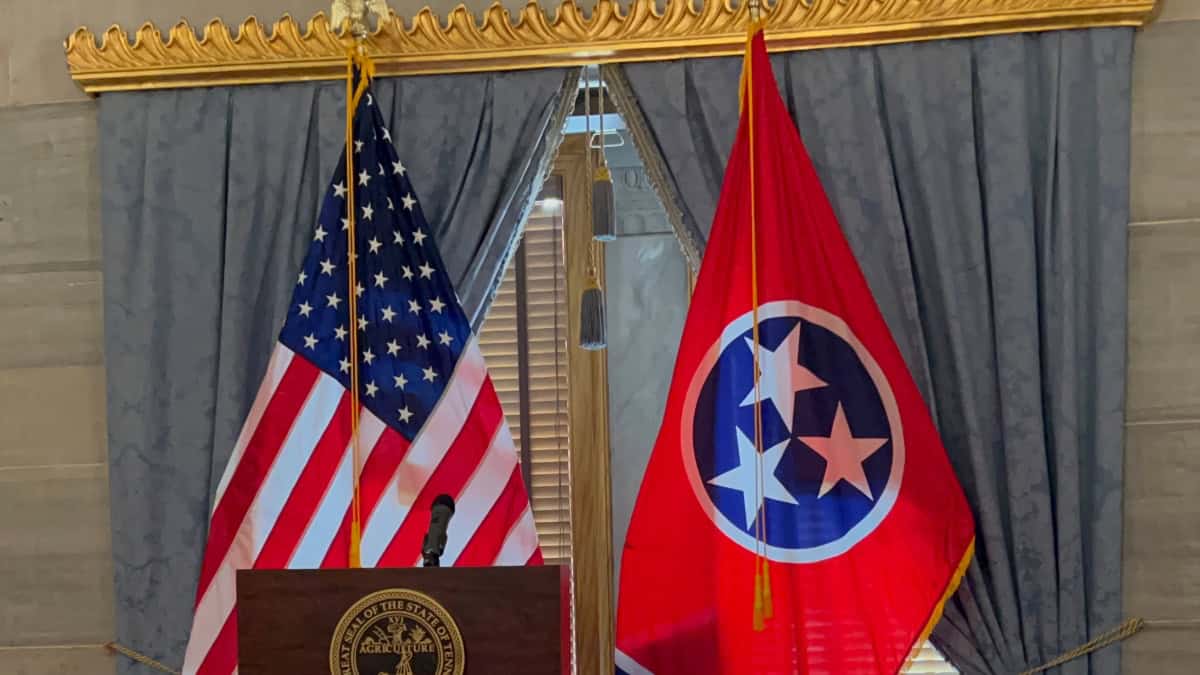 Estudiantes de Tennessee volverán a clases bajo nuevas leyes estatales