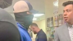 Memphis Noticias | Hombre es interrogado en corte de trafico por ICE en Robertson County | Memphis Noticias Memphis Noticias | by Memphis Noticias