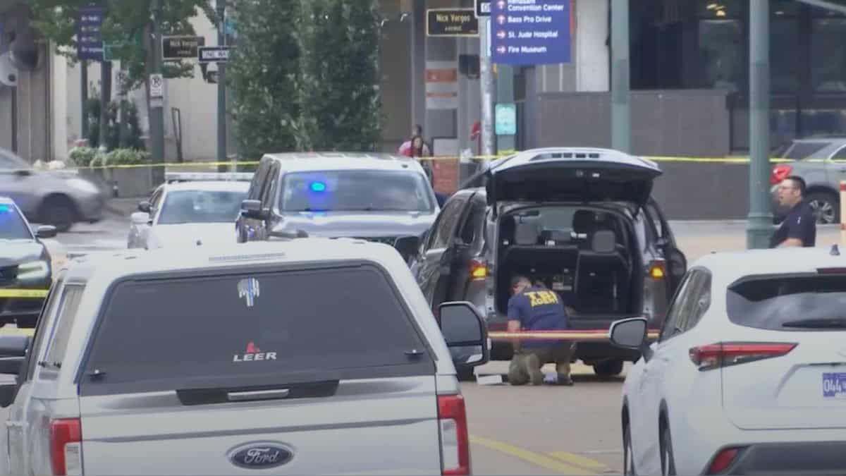 Agentes de la Guardia Nacional investigan en la escena del tiroteo en Memphis. — memphisnoticias.com