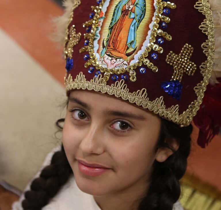 Nuestra señora de guadalupe: procesión y misa