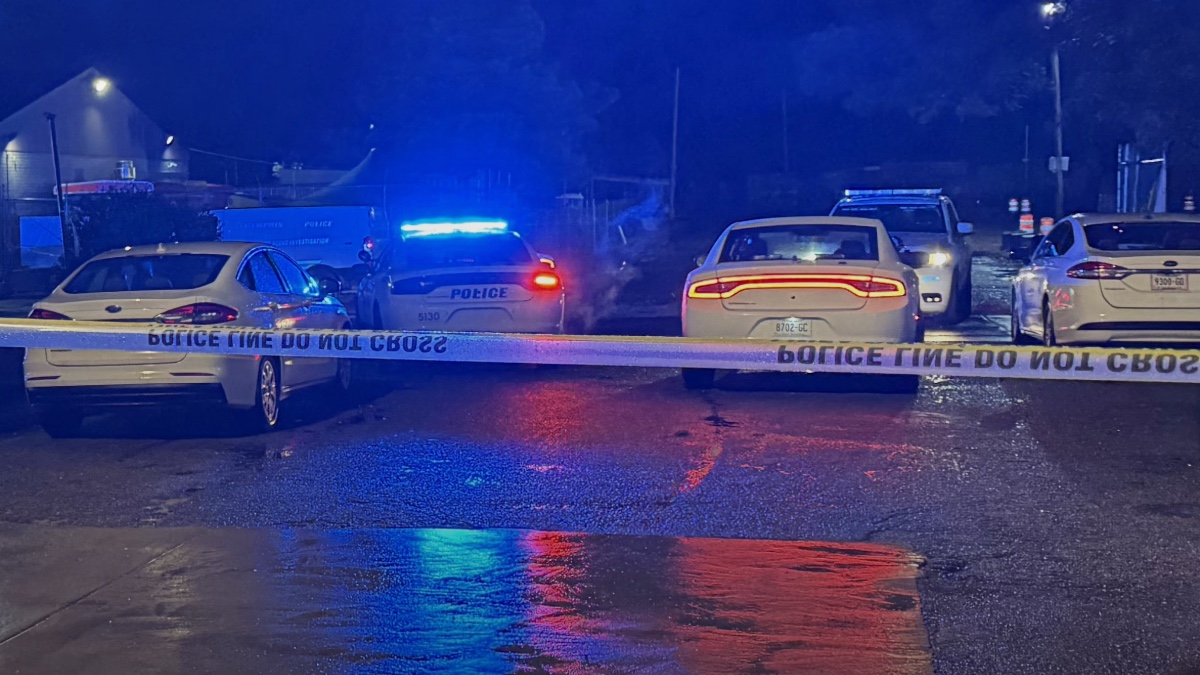 Al menos cuatro tiroteos dejan heridos y un muerto durante el día del trabajo en memphis