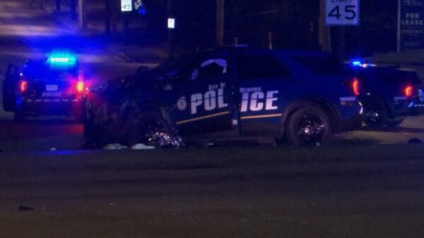 Cinco muertos y tres heridos tras choque con vehículo policial en memphis