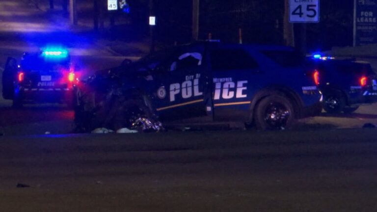 Cinco muertos y tres heridos tras choque con vehículo policial en memphis