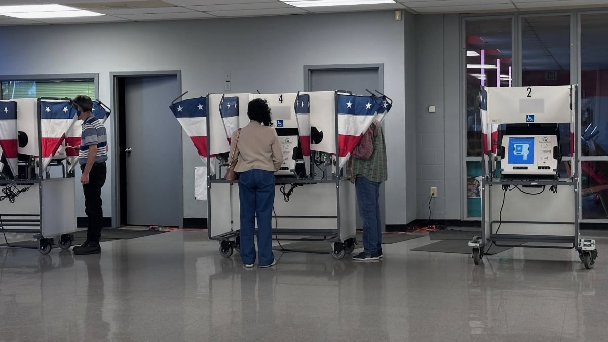 Shelby acumula 160,079 votos anticipados y por correo hasta el 28 de octubre