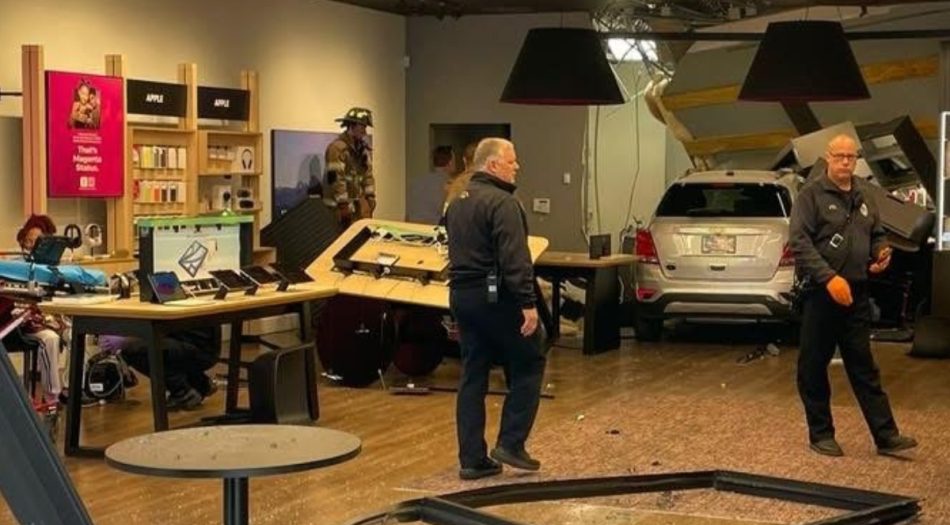 Accidente de Auto Bartlett Hwy 64 y N Germantown