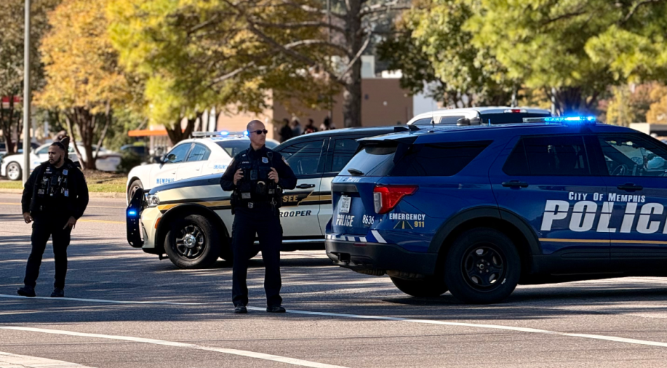 Agentes de policia de Memphis atienden escena del crimen 10312025