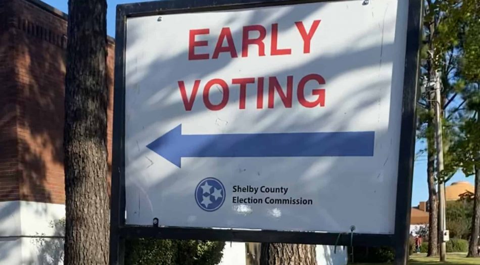Letrero de Early Voting Shelby County