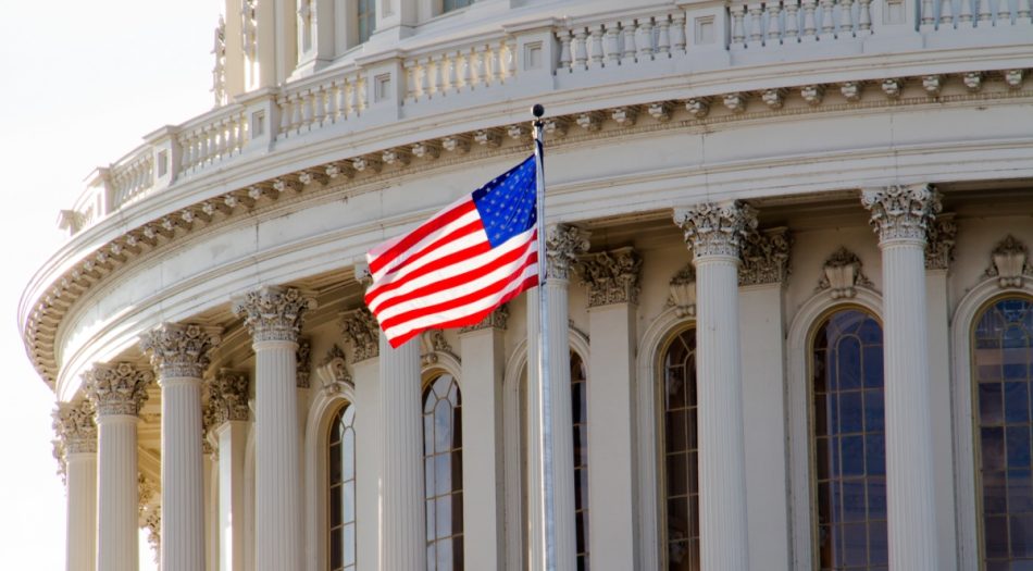 Estudiante de Memphis Business Academy sostiene cartel pidiendo justicia por Yasser en Memphis-1-38