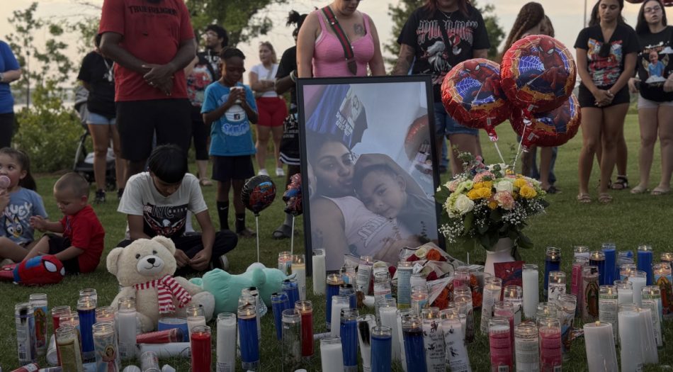 Familia honra la memoria del niño de 3 años