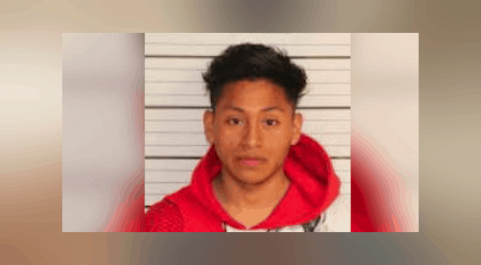 Mauro López, de 21 años, está acusado de secuestrar a su ex novia, lo que provocó una alerta de Memphis City Watch. (OFICINA DEL ALGUACIL DEL CONDADO DE SHELBY)
