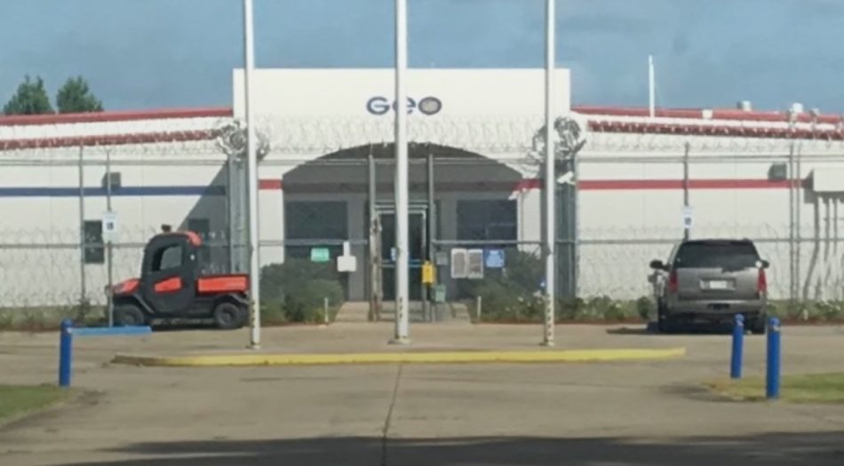 ICE planea abrir en Louisiana un nuevo centro para acelerar deportaciones de familias migrantes y menores