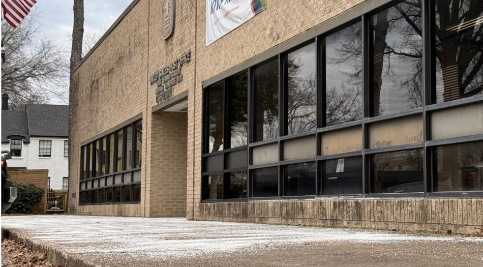 Oficina del correo postal en Memphis Tennessee antes de tormenta invernal Fern