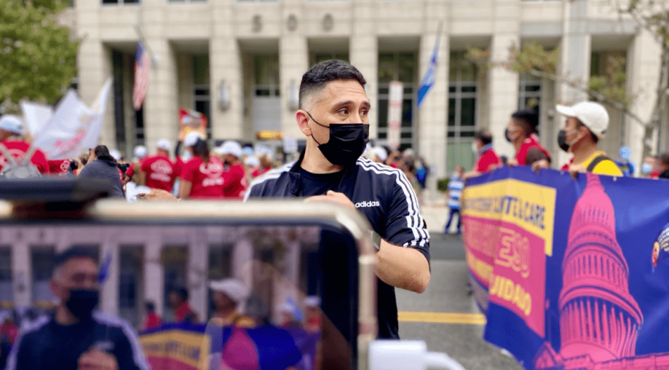 Protesta frente a la cede de U.S. Immigration and Customs Enforcement en Washington D.C. el 21 de Septiembre de 2021