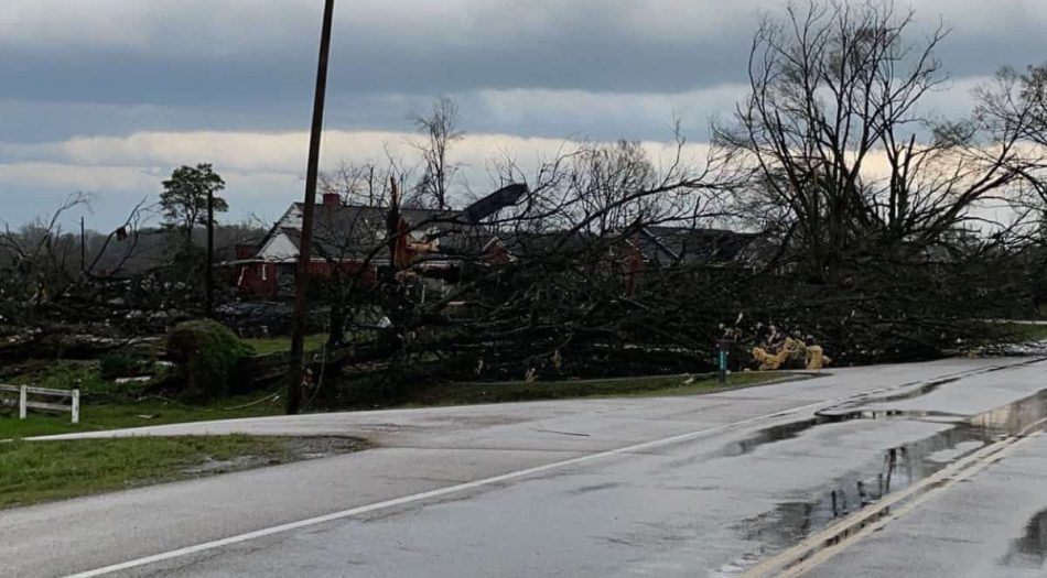 Tornado en Covington, TN-1