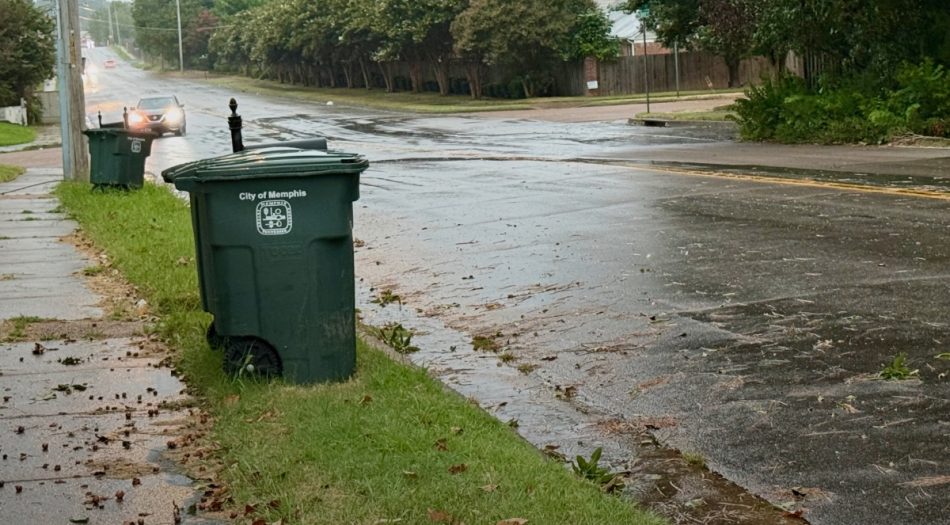 memphis-tormenta-severa-calle-residencial-22ago2026